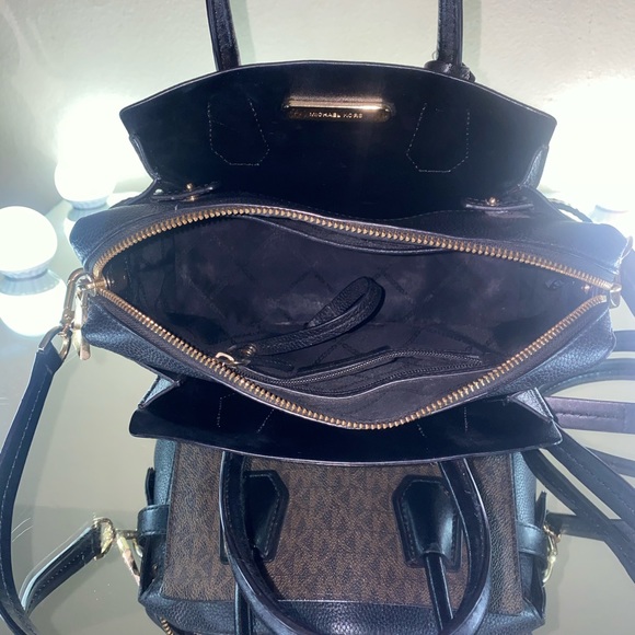 MK PURSE - Picture 3 of 5